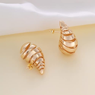 Apsvo Chunky Gold Hoop Earrings Lightweight and Stylish