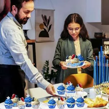 SANNIX 450pcs Hanukkah Cupcake Liners,Chanukkah Dreidel Menorah Cupcake Wrappers Baking Cups Paper Wraps Muffin Liners for Hanukkah Holiday Party Candy Cake Decorations Supplies(9 Designs)