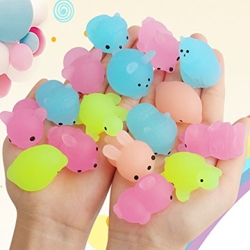 Outee 30 Pcs Glow in the Dark Mochi Animal Toys