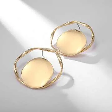 Elegant Gold Statement Hoop Earrings for Fashion Lovers