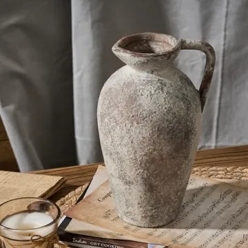 LUKA Rustic Farmhouse Ceramic Vase, Perfect for Decor