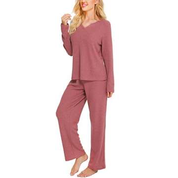 Stylish CHOMOLEZA Womens Sweatsuit Sets for Casual Comfort