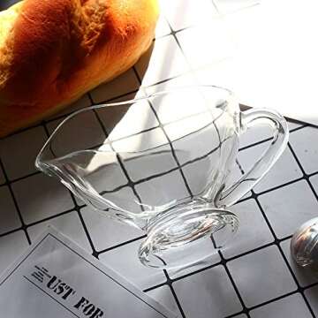 Yesland 2 Pack 11 oz Saucy Glass Gravy Dish with Handle, Clear Gravy Sauce Boat for Dining, Holiday Meals & Parties