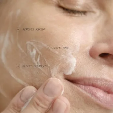 Juice Beauty Stem Cellular 2-in-1 Cleanser for Radiant Skin