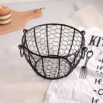 Charming Farmhouse Egg Storage Basket for 24 Eggs