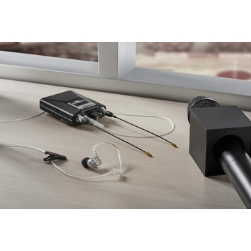 Shure SE425 PRO Wired Earbuds - Premium Sound & Fit