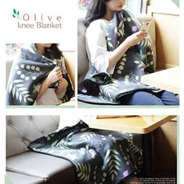 Cozy Soft Travel Fleece Throw Blanket - Floral Design