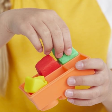 Fun Play-Doh Swirlin' Smoothies Toy Blender for Kids