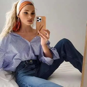 TRADAY Stylish Lipstick Phone Case for iPhone 15 Pro Max