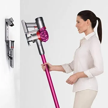 Dyson V7 Cordless Stick Vacuum - Powerful & Versatile