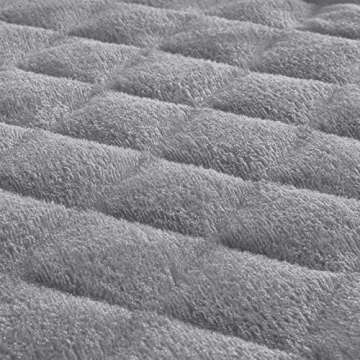 Diaper Changing Pad Liner Non-Slip, Waterproof Terry Mat, Quilted Absorbent Bassinet Liners Washable...