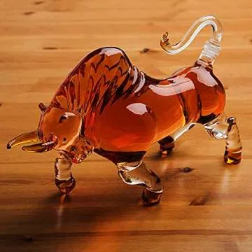 The Wine Savant Charging Bull Decanter, El Matador, Wall Street Bull, Charging Head Forward Animal Bullfighter Liquor Decanter Made For Bourbon, Whiskey, Scotch, Zodiac Shape Clear 1000ml Dispenser
