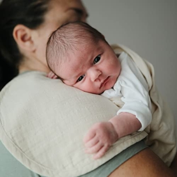 Stylish Organic Muslin Baby Burp Cloths for New Parents