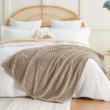 EXQ Home Fleece Blanket Twin Size for Couch or Bed - 3D Imitation Turtle Shell Jacquard Decorative Blankets - Cozy Soft Lightweight Fuzzy Flannel Blanket Suitable for All Seasons(60"×80",Light Tan)