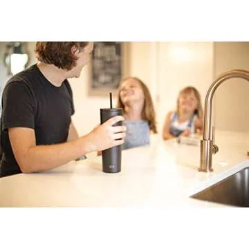 Simple Modern Marvel Captain Marvel Avengers Insulated Tumbler Cup with Flip Lid and Straw Lid | Gifts for Women Men Reusable Stainless Steel Water Bottle Travel Mug | Classic Collection | 24oz