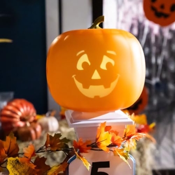 Animated Talking Pumpkin | Jabberin' Jack with Projector