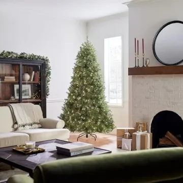 Dunhill Fir 7.5ft Christmas Tree with White Lights