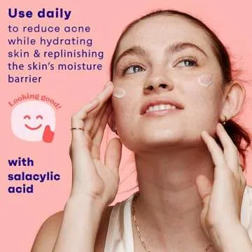 Clean & Clear Essentials Dual Action Oil-Free Facial Moisturizer, Salicylic Acid Acne Treatment with Pro-Vitamin B5 Moisturizes While Treating Acne & Helping to Prevent Pimples, 4 fl. Oz (Pack of 3)