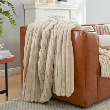 Luxurious Amélie Faux Fur Throw Blanket for Ultimate Comfort