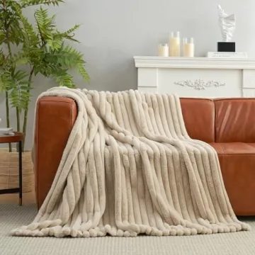 Luxurious Amélie Faux Fur Throw Blanket for Ultimate Comfort