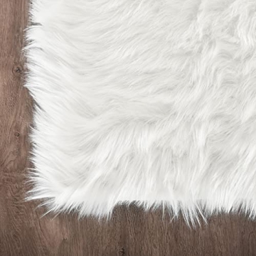 Latepis Faux Fur Rug - Luxury Fluffy Sheepskin Design