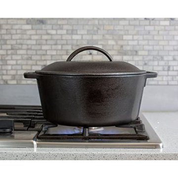 Lodge 5 Quart Pre-Seasoned Cast Iron Dutch Oven
