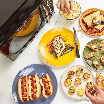 Nostalgia Retro Compact Microwave Oven - 700W - Black & Chrome