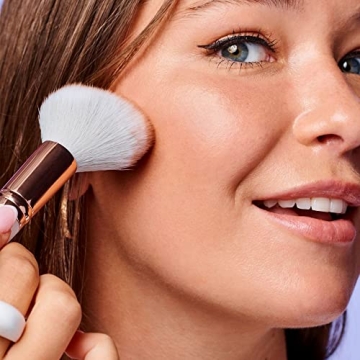 essence Bronzer Brush for Flawless Makeup Application