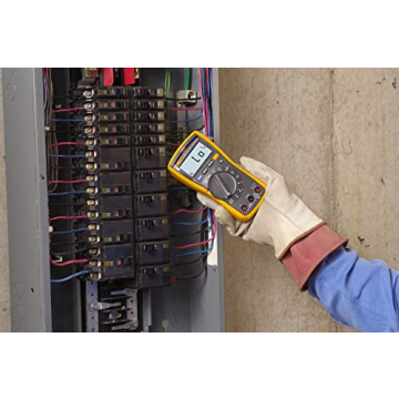 Fluke 117 Digital Multimeter with Non-Contact Detection