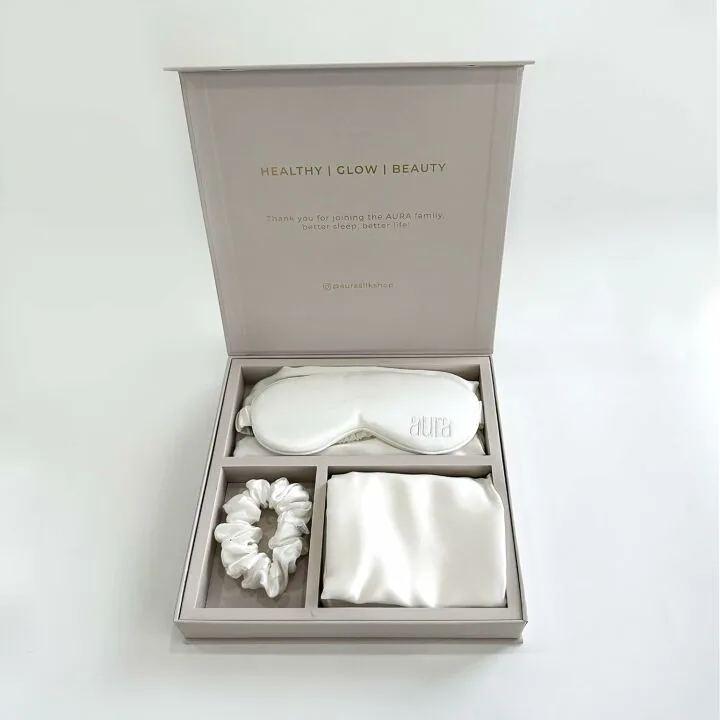 Luxury 4-Piece 100% Mulberry Silk Bedding Set