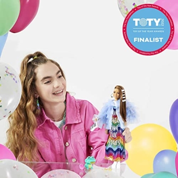 Barbie Extra Doll with Accessories and Curvy Design