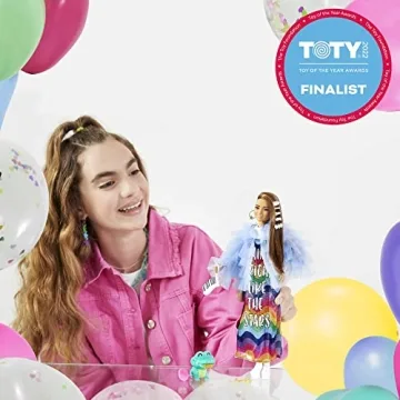 Barbie Extra Doll with Accessories and Curvy Design