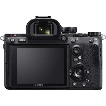 Sony Alpha a7R III Deluxe Kit with 24-240mm Lens