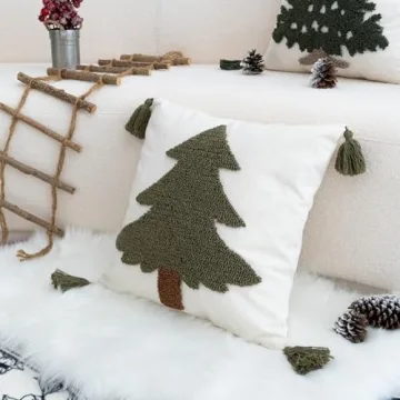 VANNCIO Green Tufted Christmas Tree Pillow Cover 18x18