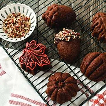 Nordic Ware Autumn Treats Pan - Bake in Style