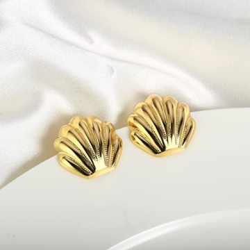 LILIE&WHITE Gold Seashell Stud Earrings for Women