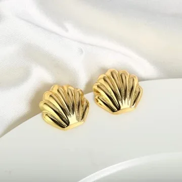 LILIE&WHITE Gold Seashell Stud Earrings for Women