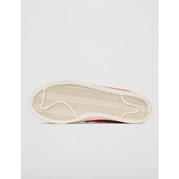 Nike Women's Court Legacy Sneaker for Stylish Comfort