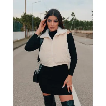 ZAFUL Women's Cropped Puffer Vest Reversible Fleece 2024 Sleeveless Zip Up Lightweight Jacket Sherpa Winter Coat Outerwear