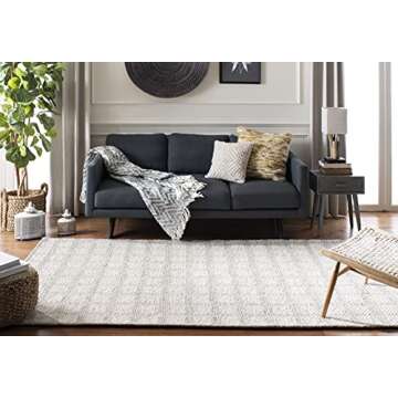 SAFAVIEH Marbella Collection Area Rug - 8' x 10', Beige, Handmade Wool, Ideal for High Traffic Areas in Living Room, Bedroom (MRB525B)