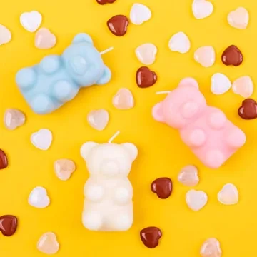 Mysterious Gummy Bear Scented Candle with Secret Surprise