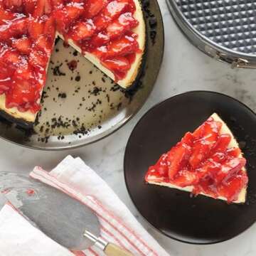 Wilton Advance Select 9 Inch Springform Pan for Cheesecakes