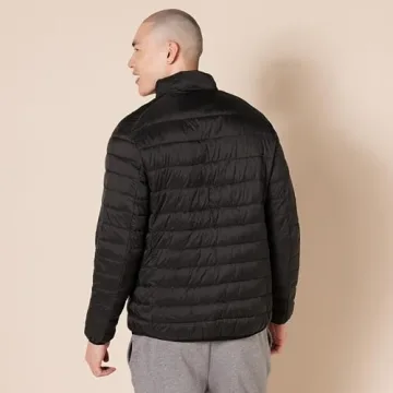 Packable Lightweight Water-Resistant Puffer Jacket for Men