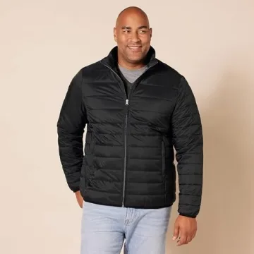 Packable Lightweight Water-Resistant Puffer Jacket for Men