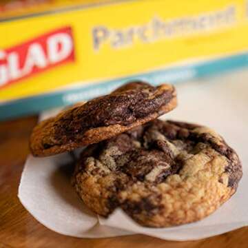 Glad Pre-Cut Parchment Paper for Baking | Pre-Cut Baking Paper, White Parchment Paper for Baking, Food Prep, Food Storage, and Everyday Use | 25 Count Pre-Cut Parchment Paper Sheets