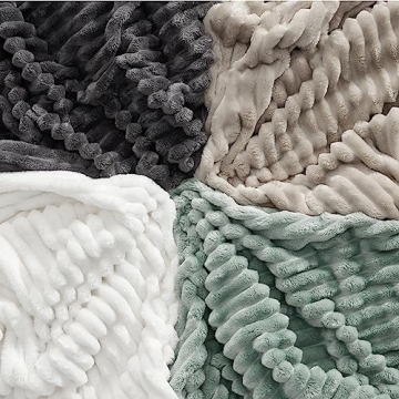 Bedsure King Size Ultra-Soft Fleece Blanket for Cozy Comfort