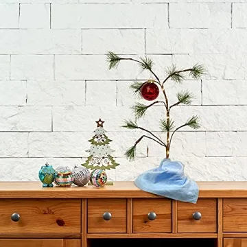 PRODUCTWORKS Peanuts Charlie Brown Musical Christmas Tree