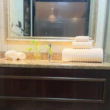 YTYC 39x78 Inches Oversized Bath Sheets Towels Set Extra Large Towels for Bathroom Luxry Plush Super Soft Absorbent Stripe Hanging Loop Microfiber Shower Towels 80% Polyester (Cream, 2PCS)