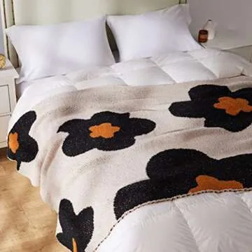 Soft Plush Floral Fleece Blanket Fuzzy Beige Throw Blanket for Bed Sofa Couch, Bedroom Decor Gift Blanket for Kids Teens Boys Girls Women - 71"x51", Beige