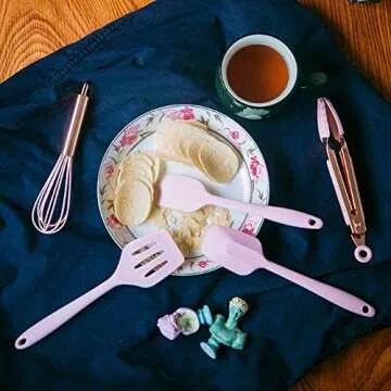 lnndong-Pink 5-Piece Children's Mini Silicone Kitchenware Tool Set, Silicone Scraper, Shovel Set, Cake Baking Kit, With Spatula, Egg Mixer And Clip, Small Kitchen Utensils.